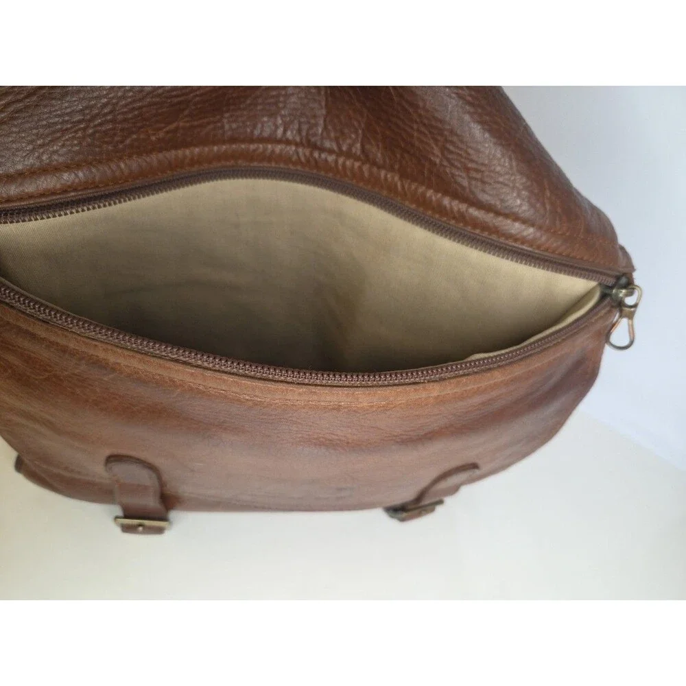 LAND Brown Leather Square (11 X 11) Messenger Satchel w/ Handle & Shoulder Strap - Picture 3 of 16